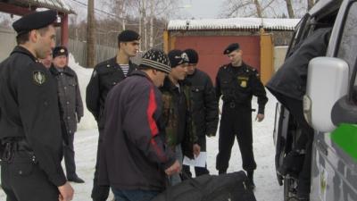 Рязанские приставы выдворили двух нелегальных мигрантов